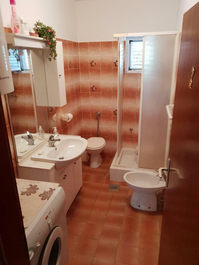 Apartman Dora Šmrika Buitenkant foto